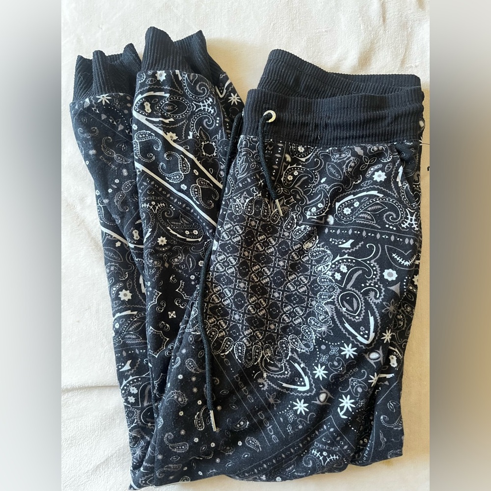 Bebe Sport Black and White Bandana Pattern Sweats